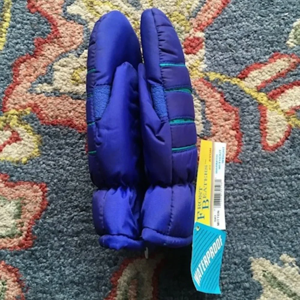 NEW Vintage Frost Beaters by Avon Youth Purple Waterproof Ski Mittens